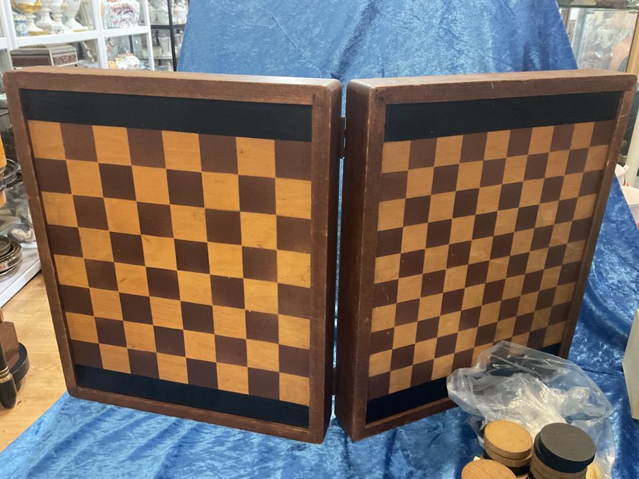 Tabuleiro xadrez duas faces com 38x32x09 cm vários jogos