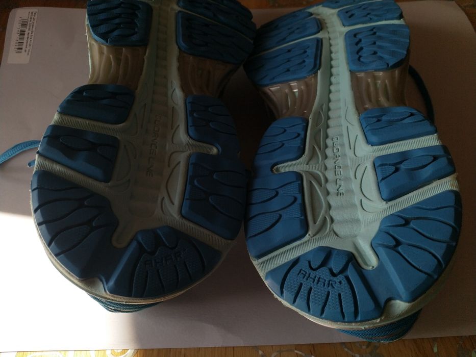 Продам кросівки ASICS 38 розмір