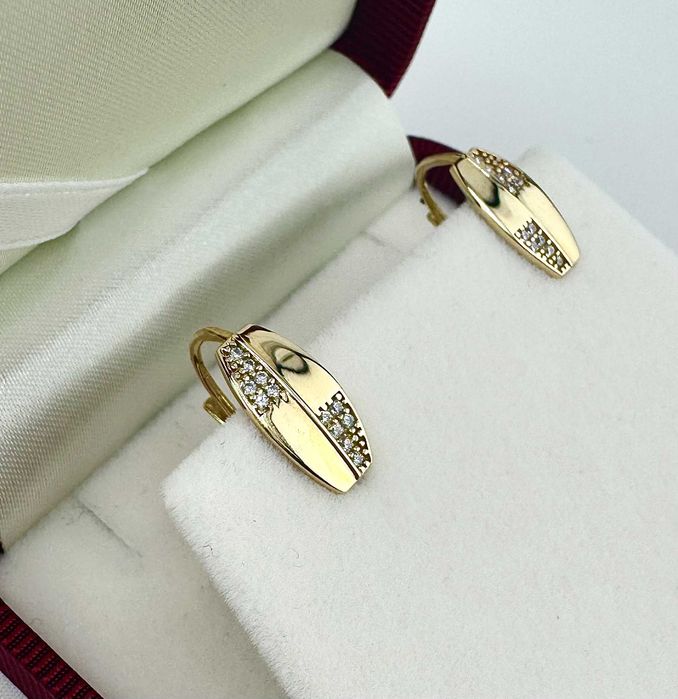 Urocze złote kolczyki 2,10g 585 14K dł. 1,5cm