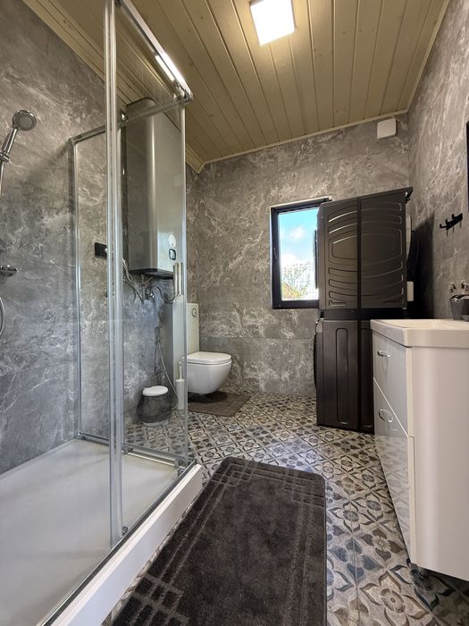 Відпочинок в Карпатах з теплим басейном та гарячим чаном.