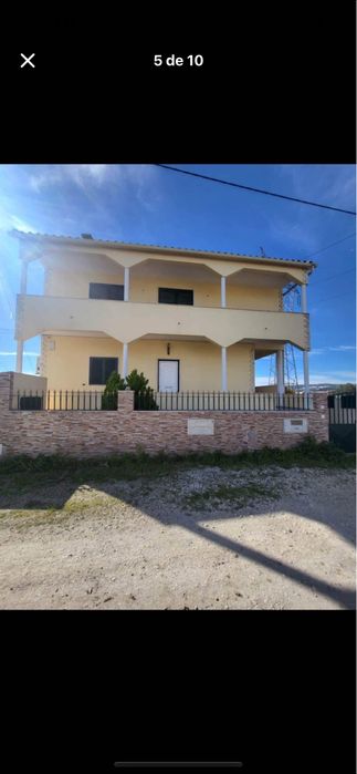 Loures - Moradia - 3 Quartos - COMPLETAMENTE MOBILADA