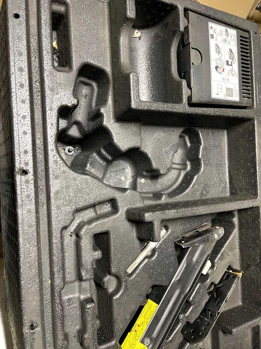 Wkład Bagażnika Zestaw podnośnik kompresor Mercedes ML W164