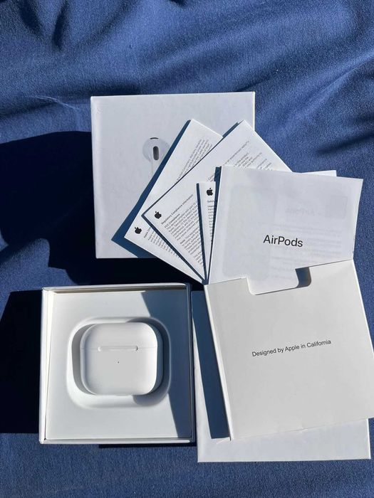 AirPods 3ª Geração Originais Apple (Com Caixa)