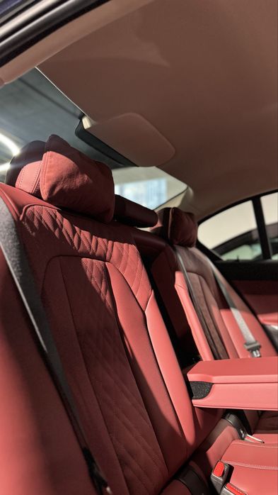 Продам  нову BMW 3 2025