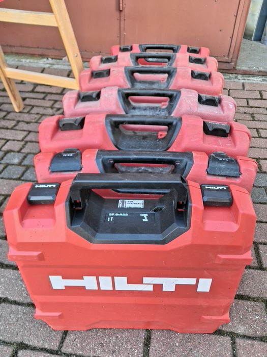 Pusta walizka Hilti na narzedzia