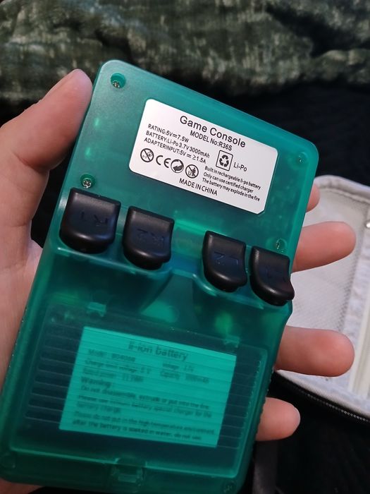 R36S Retro Console, Green, Like New64751560184962122