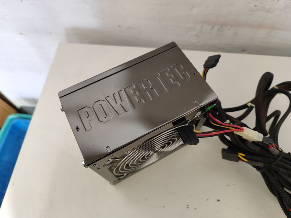 Zasilacz do PC Powertec 480W Z niebieskim podświetleniem