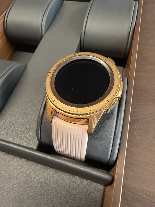 Смарт-годинник Samsung SM-R810 Galaxy Watch 42mm Rose Gold