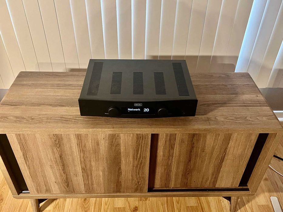 Hegel H90 - Amplificador Integrado c/DAC e Streaming - Exelente Estado