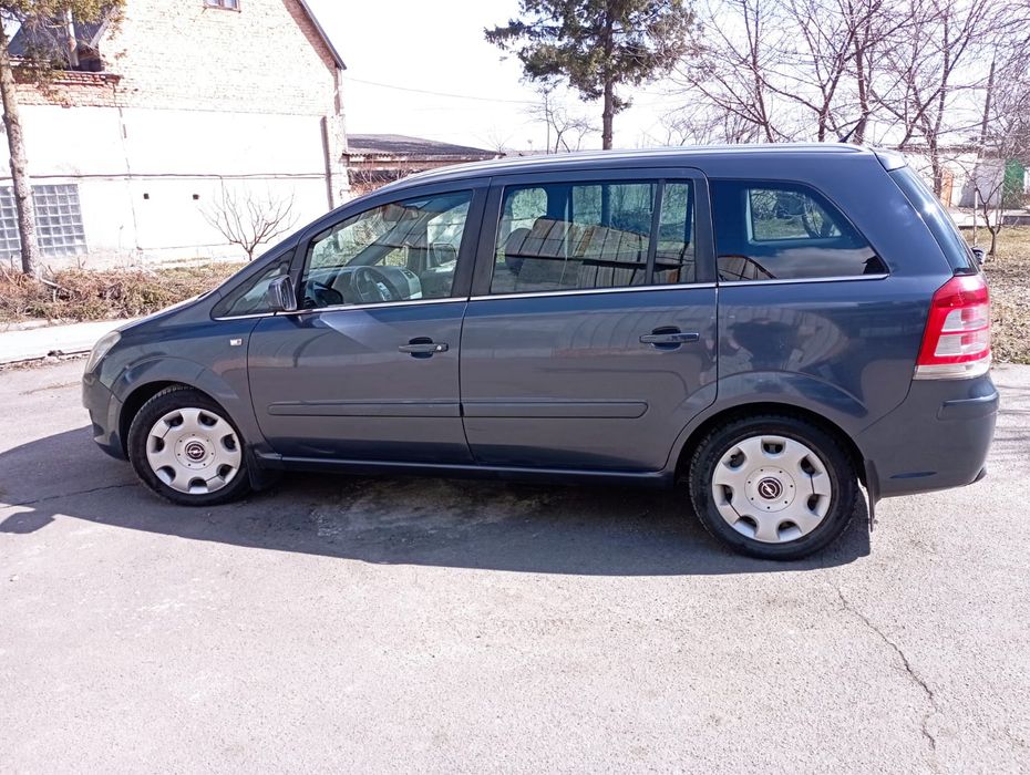 Opel  Zafira 1.7