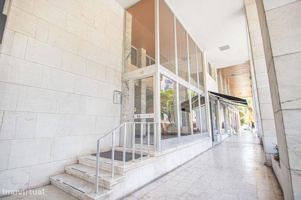 Apartamento T4 - Algés