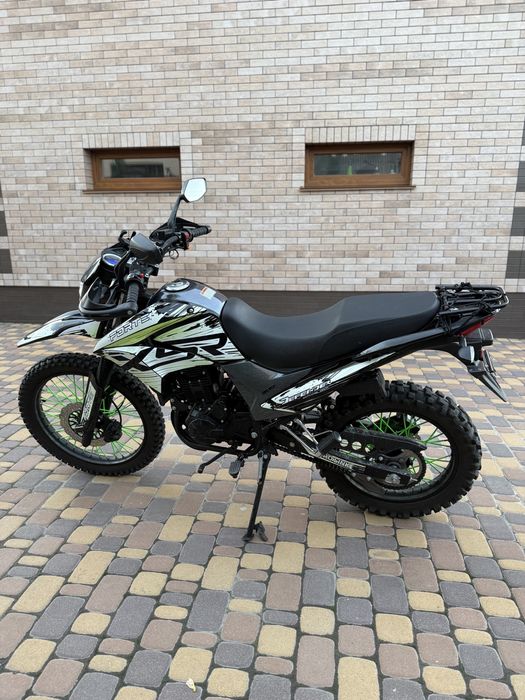 Продам мотоцикл forte cross 300