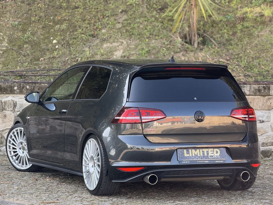 VW GOLF 7 GTI 2.0 TSI DSG — photo 4