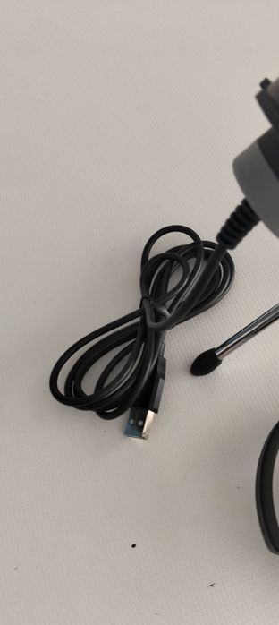 Dois microfones como novos