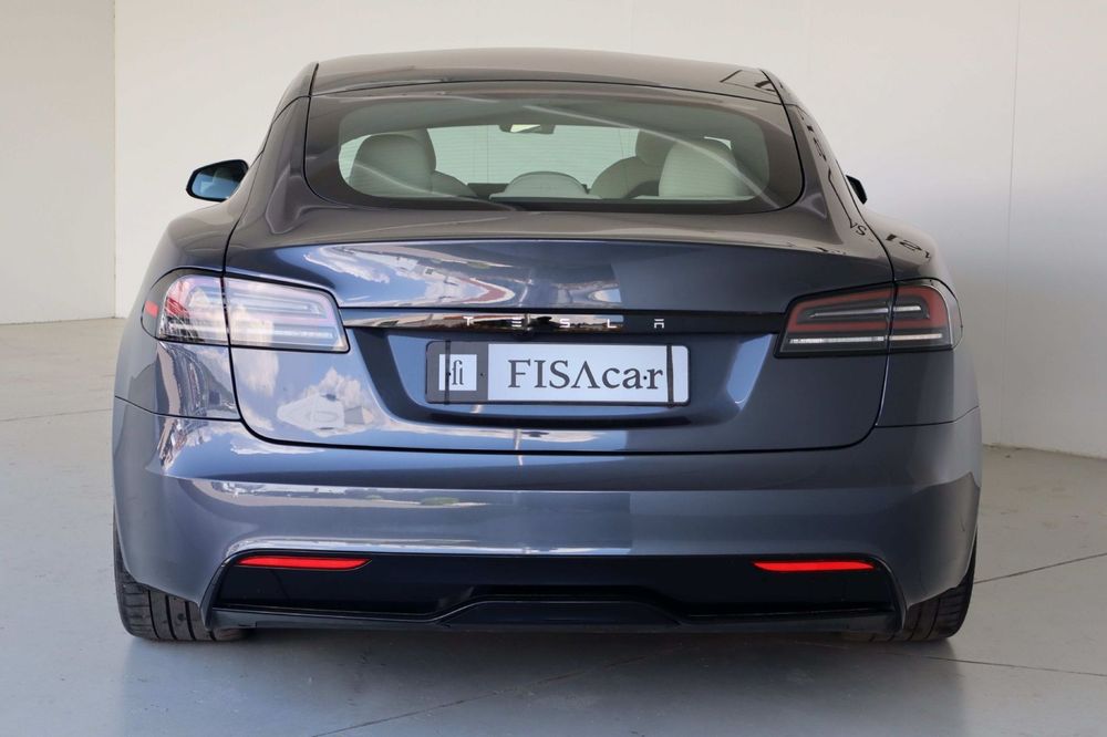 Tesla Model S Long Range AWD