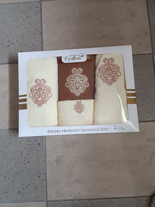 Coś na rocznicę ślubu, lub pobytu razem.