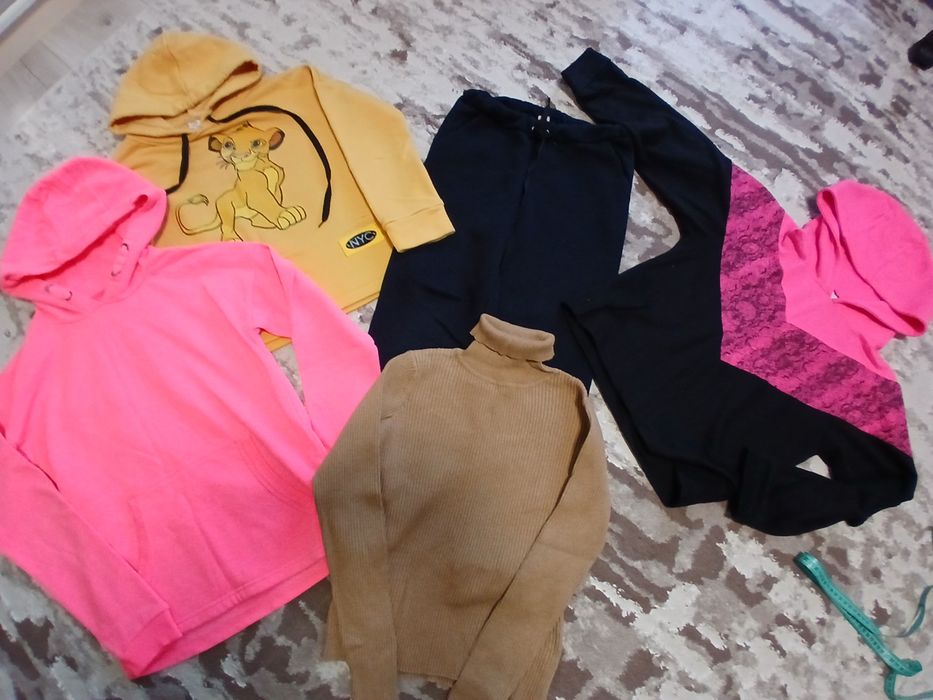 Костюм для девочки 6-8 лет. Размер 134. Худи. Водолазка