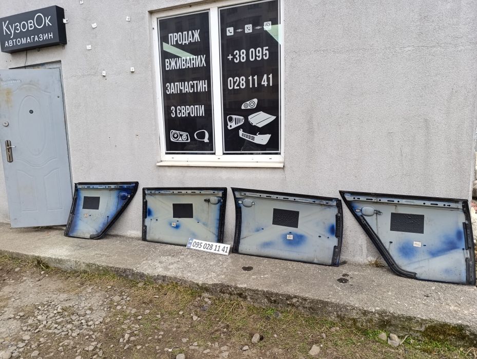 Фільонка гольф5 двері Гольф 5 хетчбек