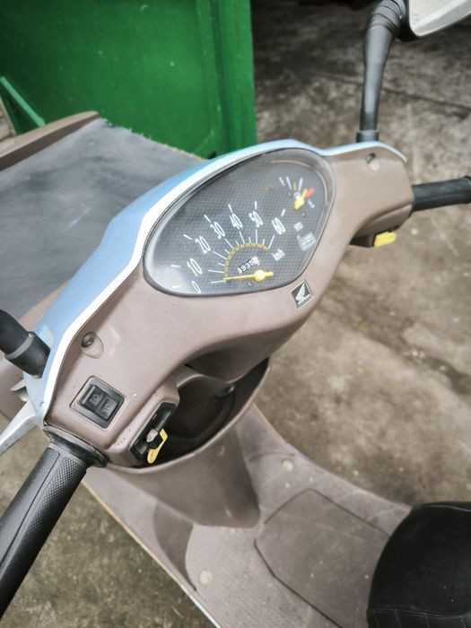 HONDA DIO AF62 CESTA

Практичний скутер, надійний чотирьох тактний м