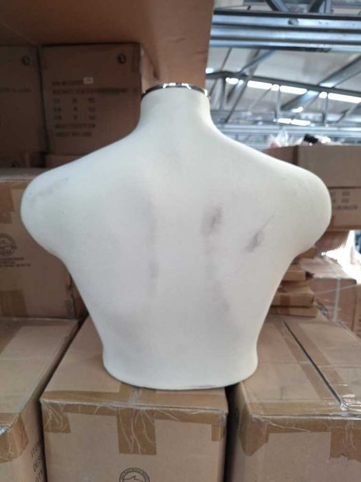Bustos para exposição de roupa