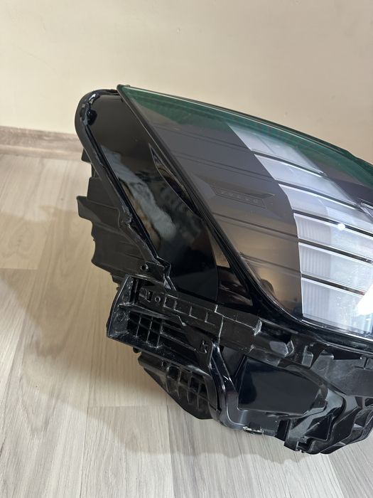 Фара Volvo EX90 Full led