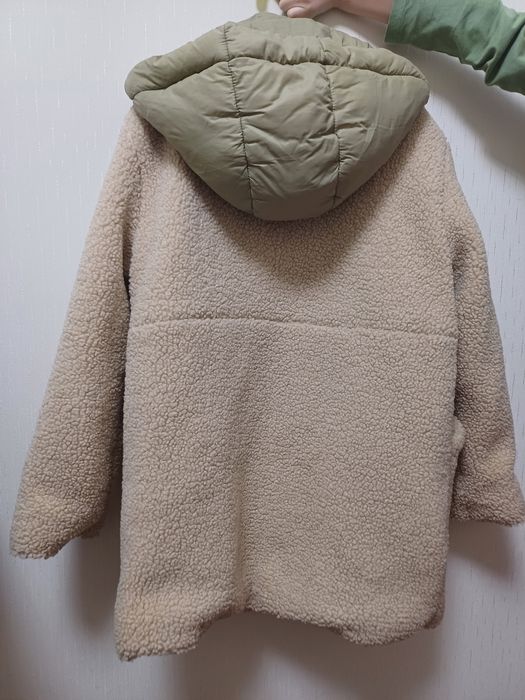 Продам дитясі весняні куртки