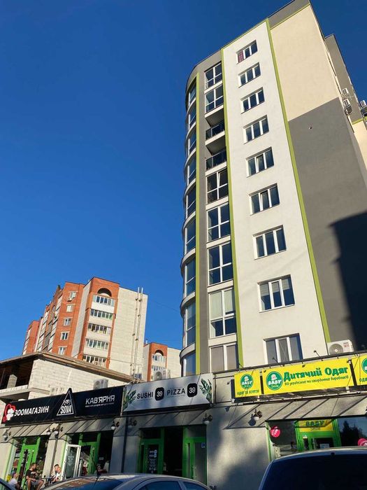 Квартира біля парку та озера