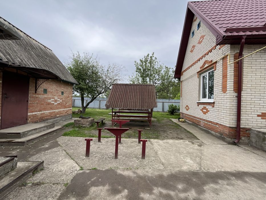 Продам гарний будинок у передмісті  м.Суми