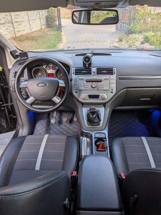 Ford Kuga Titanium 2,5 turbo 4x4  benzyna