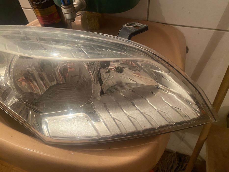 Фара(права)Renault megane 3(2010)