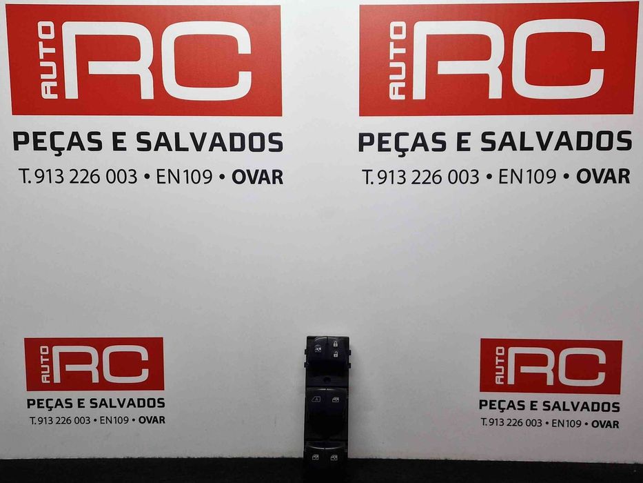 Comando / Botão / Interruptor Vidros Frente Esquerdo 254010747R - RENAULT KADJAR