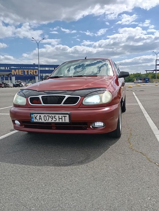 Део Ланос 2004 року