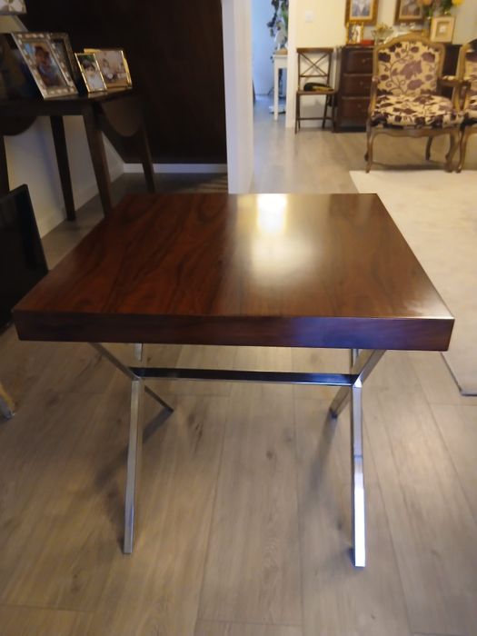 Mesa de apoio - Tampo polido e pés inox polido