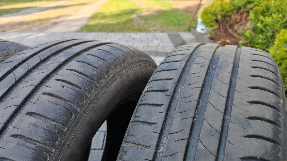 Komplet opon Michelin ENERGY 205 60 R16