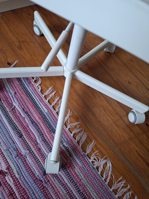 Cadeira giratória IKEA