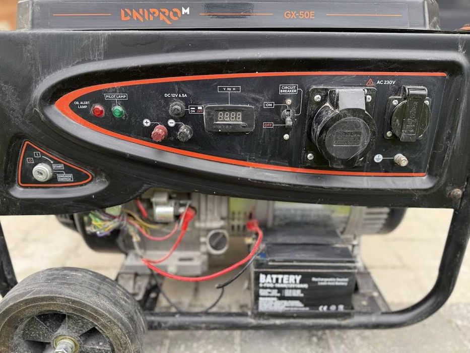 Генератор бензиновий Dnipro-M GX-50E (8 мото годин)