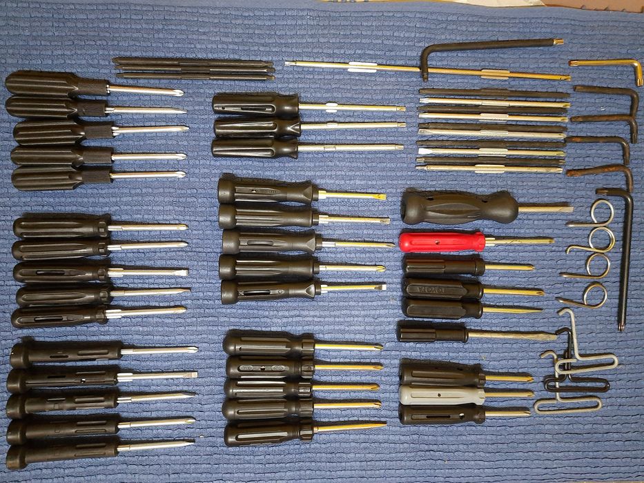 Викрутка Отвертка Мерседес Ауди Фольксваген Бмв Фиат КИА Хундай Тойота ...