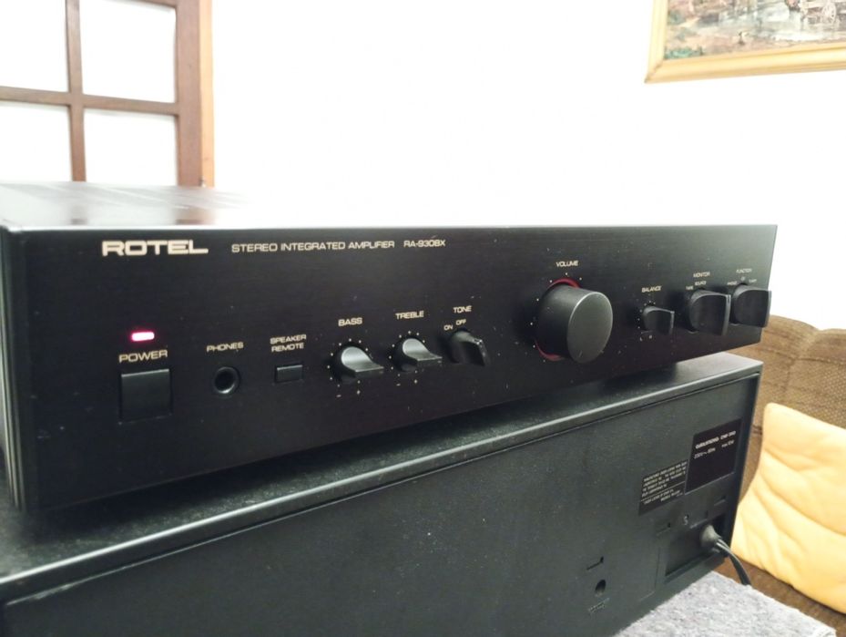 Amplificador integrado Rotel RA-930BX