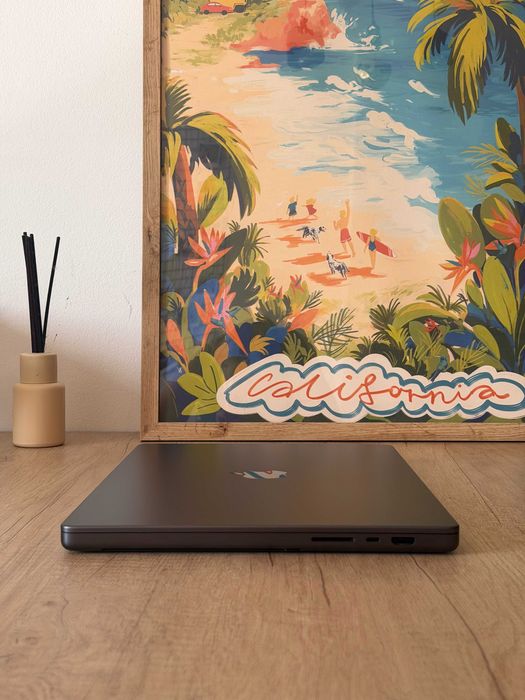 MacBook Pro 16” M3 Max | 36 GB RAM | 1TB SSD | space black