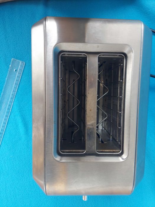 Тостер DELONGHI CTH 2023 дизайнерський, гарний стан