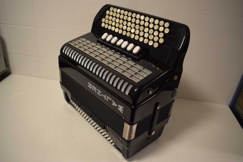 Walter Accordion, 3 Voices, No. 23964740296894211122