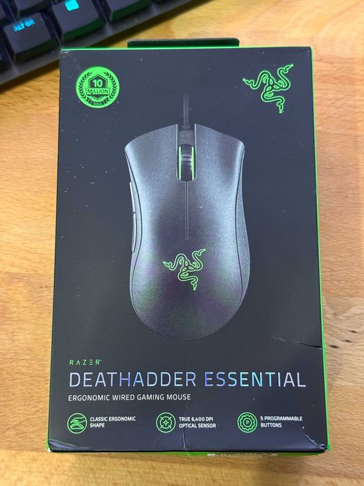 Rato Gaming Razer com Fio DeathAdder Essential