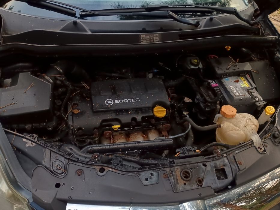 Opel Corsa D 1.4 benzyna klima  bogata wersja 2011r.z Niemiec.