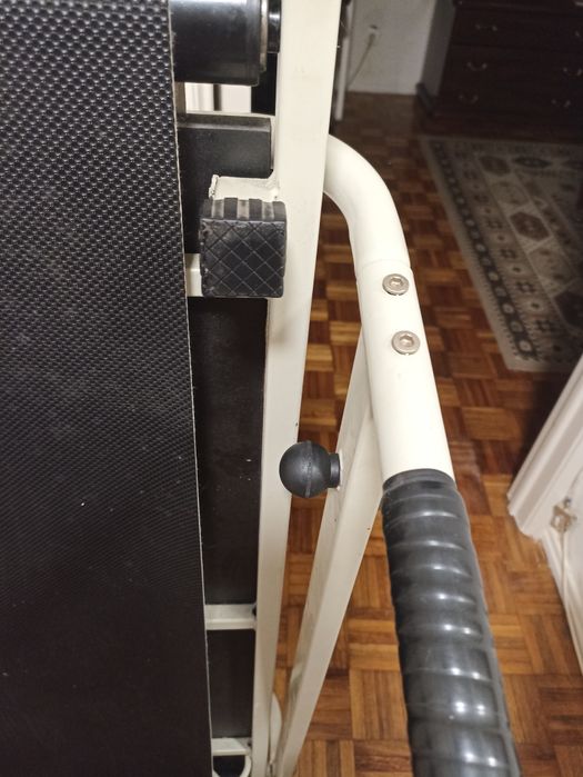 Treadmill437925036446853124