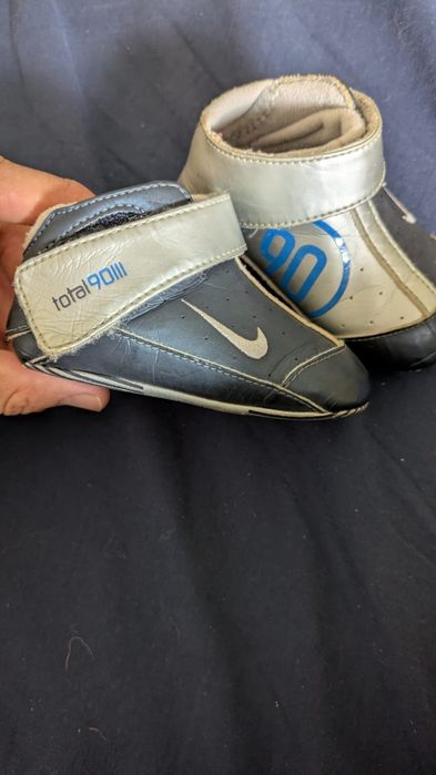 Vendo sapatinhos de bebe