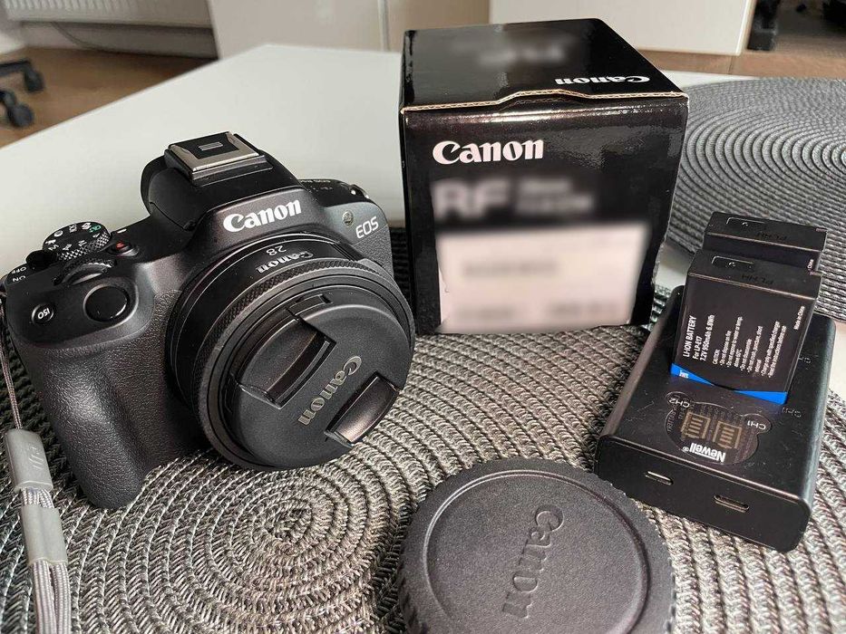 Canon R50 jak nowy, 28mm F2.8, 32GB, 2 akumulatory, CPL filtr