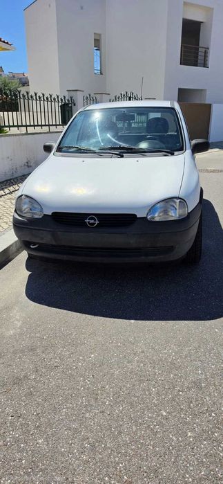 Opel Corsa B 1.5 TD - Ano 2000