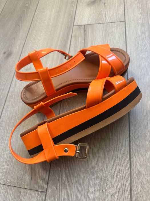 Fendi оригінал босоніжки
