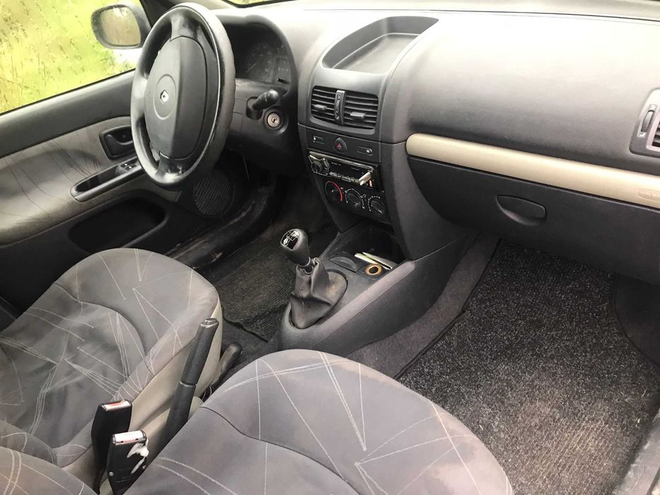 Renault Clio 2 1.5 DCI 07/2003
