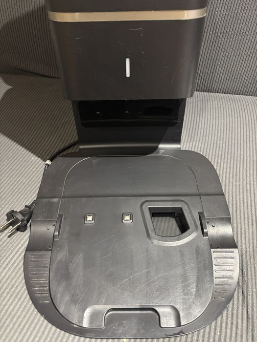 iRobot Roomba S9 + stacja Clean Base - sprawny, wymaga wymiany baterii